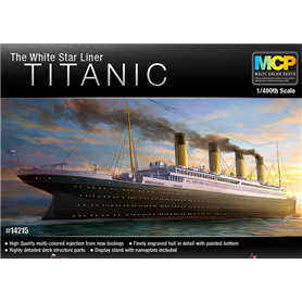 1/400 Titanic w colored parts (670 mm) Exk fraktkostnad/l shipping cost